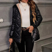 Dames Elegante Stijlvolle Gewatteerde Jas met Capuchon, Warme Voering en Diamond Quilted Design | Bandora