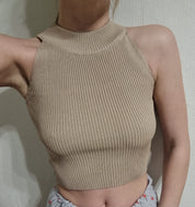Dames Geribde Halter Top met Hoge Hals en Slim Fit Pasvorm | Basic Essential Crop Top | Gayle