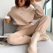Dames Trendy Comfortabele Tweedelige Loungewear Set met Jogger en Hoodie | Delaria