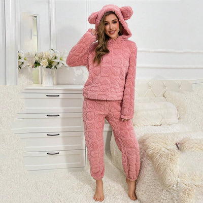 Dames Comfortabele Trendy Teddy Pyjama Set met Oortjes en Hartjes Print | Fedde