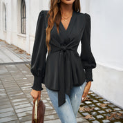 Dames Elegante Top met V-hals en Tailleband met Strikdetail | Hover
