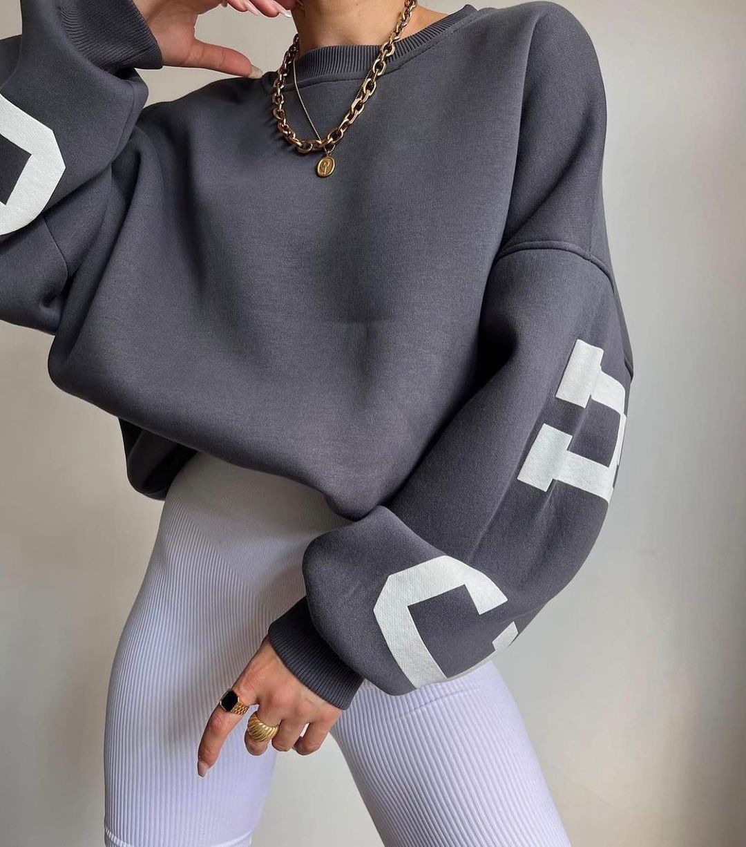 Dames Oversized Crewneck Sweater met Text Print | Selina
