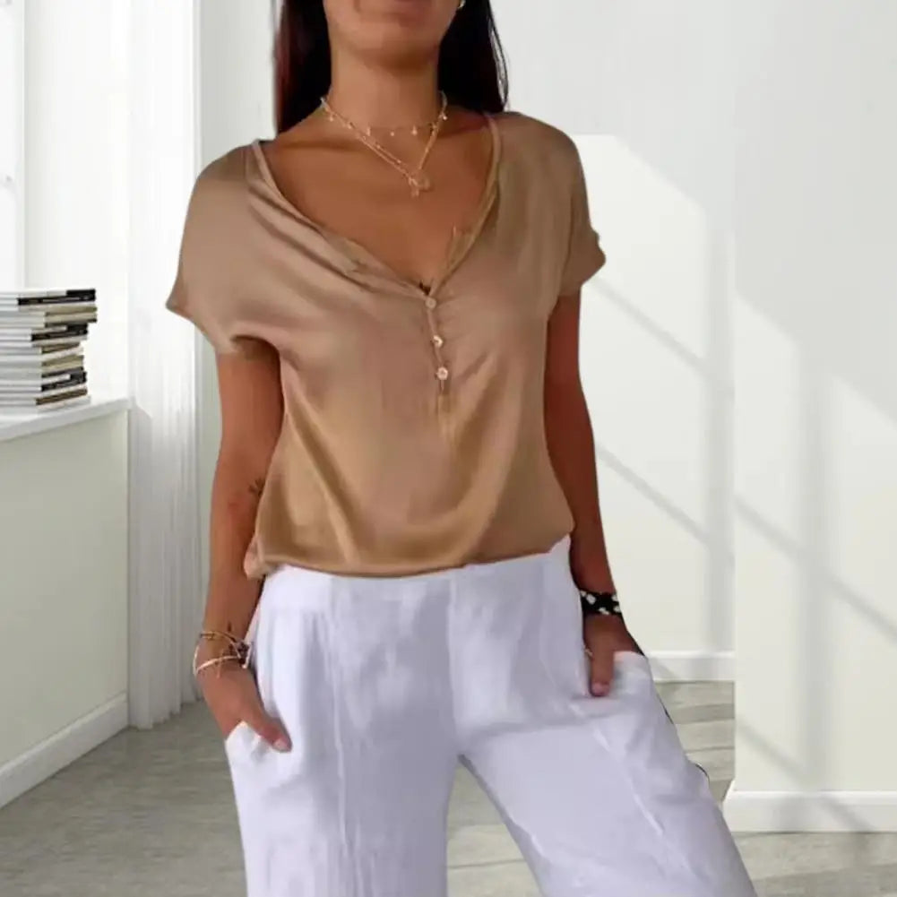 Dames Tijdloze Elegante V-Hals Top met Knoop Detail | Tebora