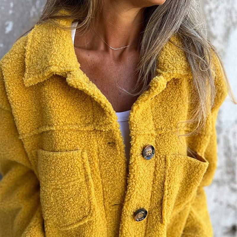 Dames Warme en Stijlvolle Teddy Jas met Knopen | Blake